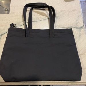 Lululemon Zipper Tote